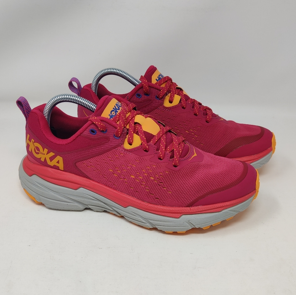 Hoka One One Challenger ATR 6